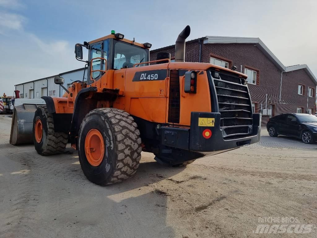 Doosan DL 450 Kolesové nakladače