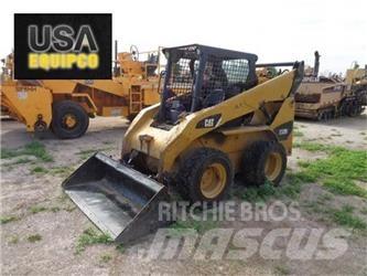 CAT 252B3 Šmykom riadené nakladače