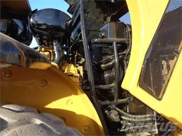 CAT 950H Kolesové nakladače