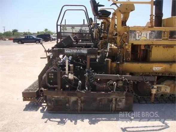 CAT AP-1050B Finišéry