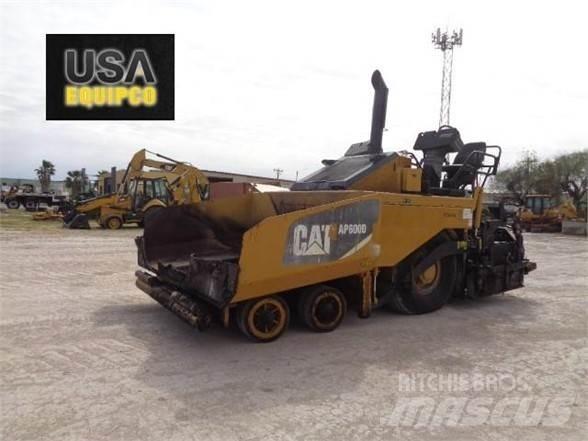 CAT AP-600D Finišéry
