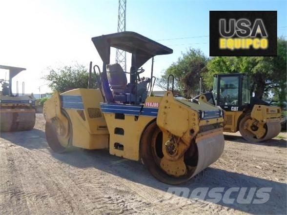 CAT CB-534D Ťahačové valce