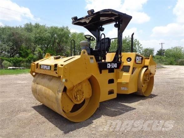 CAT CB-534DXW Ťahačové valce