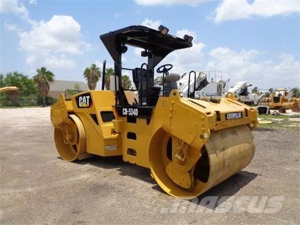 CAT CB-534DXW Ťahačové valce
