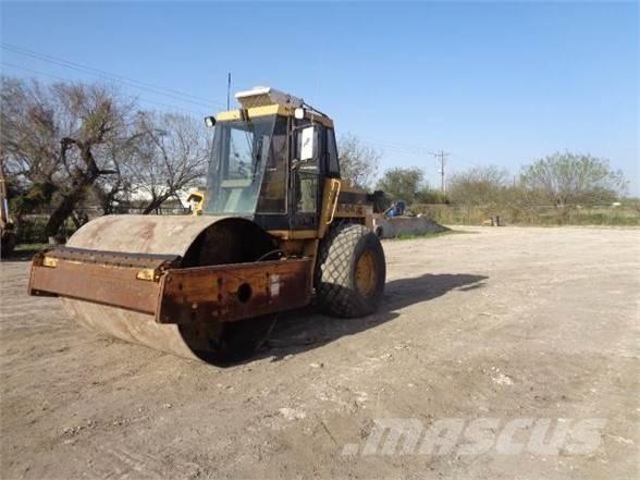CAT CS-563C Ťahačové valce