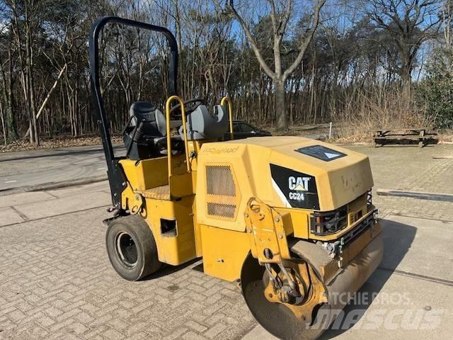 CAT CC 24 Kombinované valce