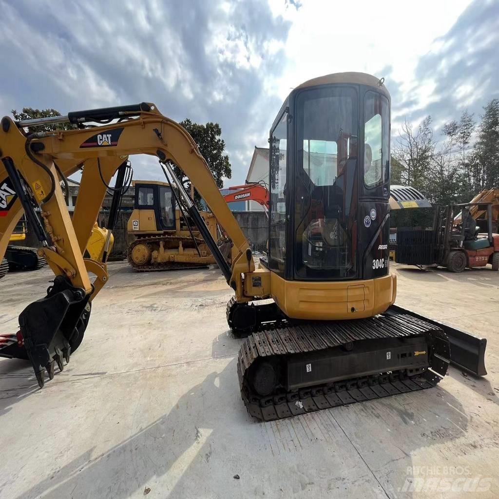 CAT 304 C Mini rýpadlá < 7t