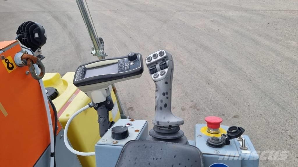  UNICUT 600 FLOOR SAW Píly na betón a kameň