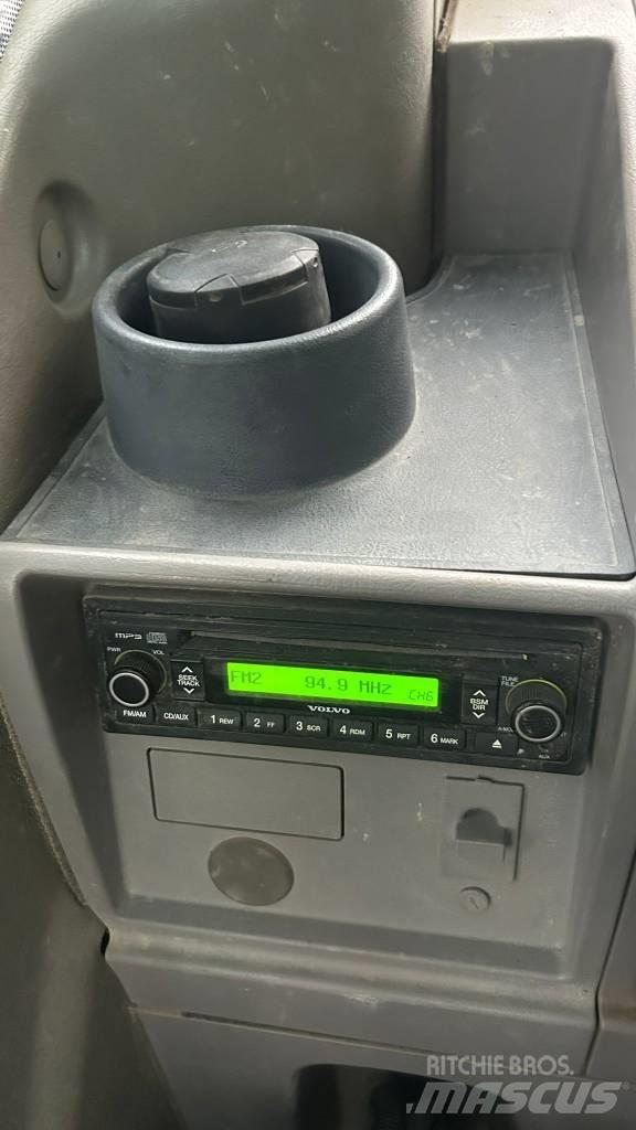 Volvo EW 140 C Kolesové rýpadlá