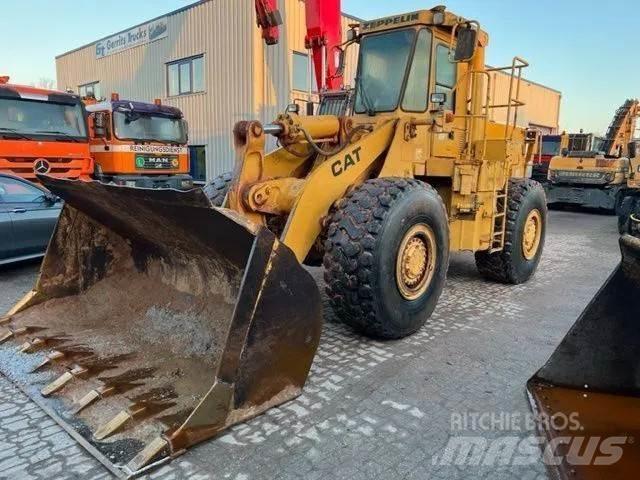 CAT 966D Kolesové nakladače