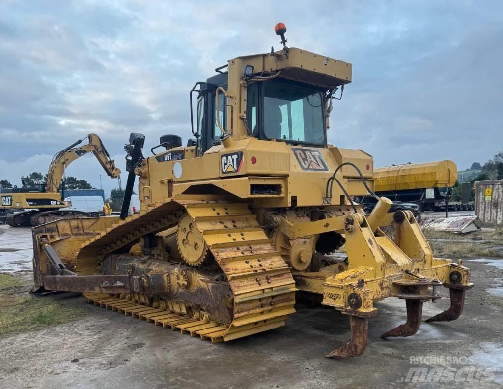 CAT D 6 T LGP Pásové dozéry