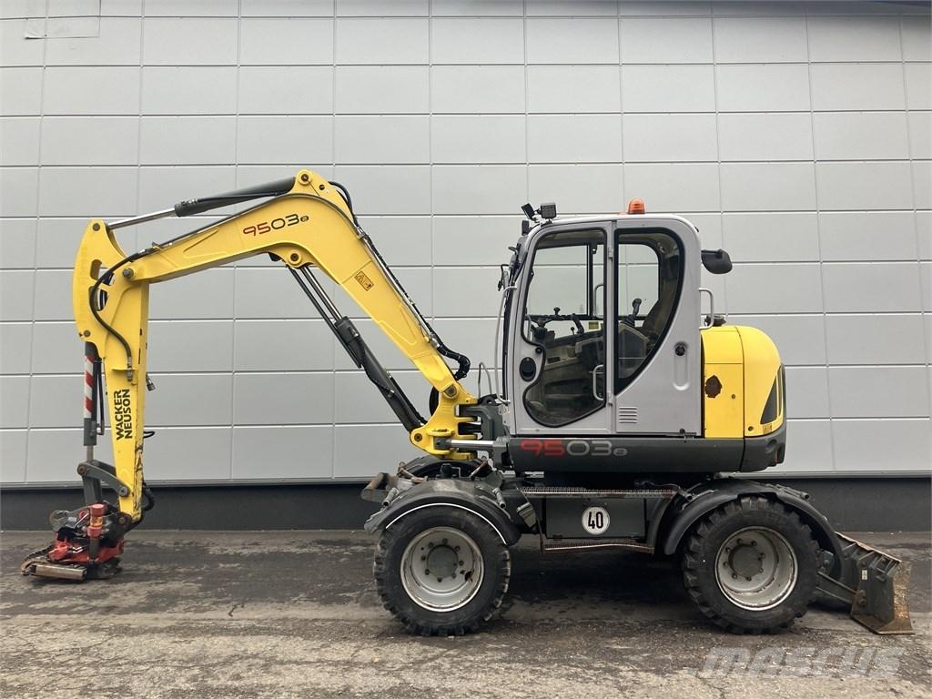 Wacker Neuson 9503 Kolesové rýpadlá