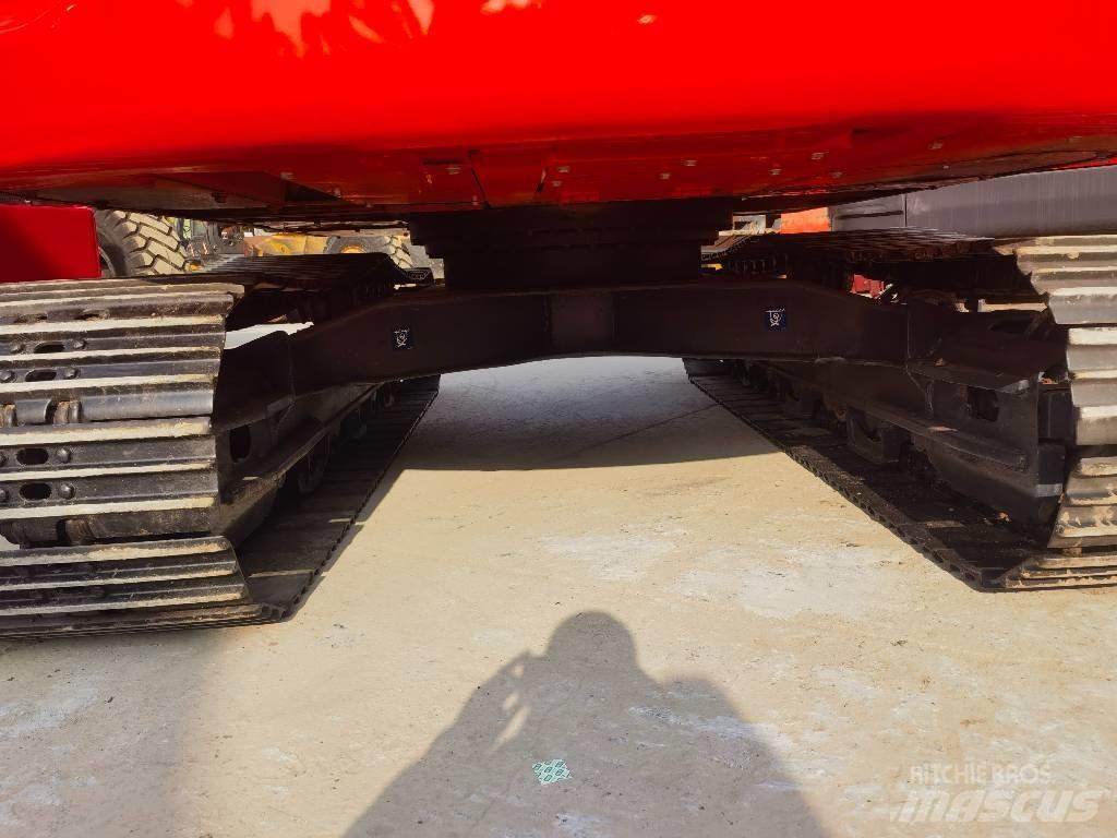 Doosan DX 140 Pásové rýpadlá