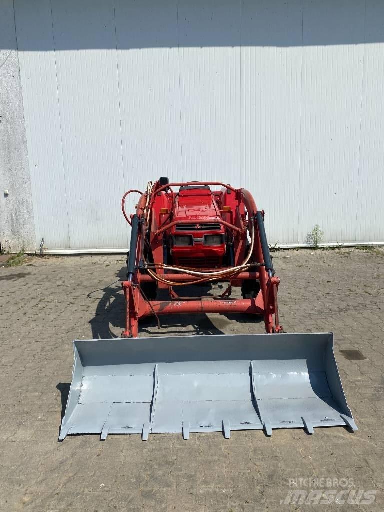 Mitsubishi MT33+tur Kompaktné traktory