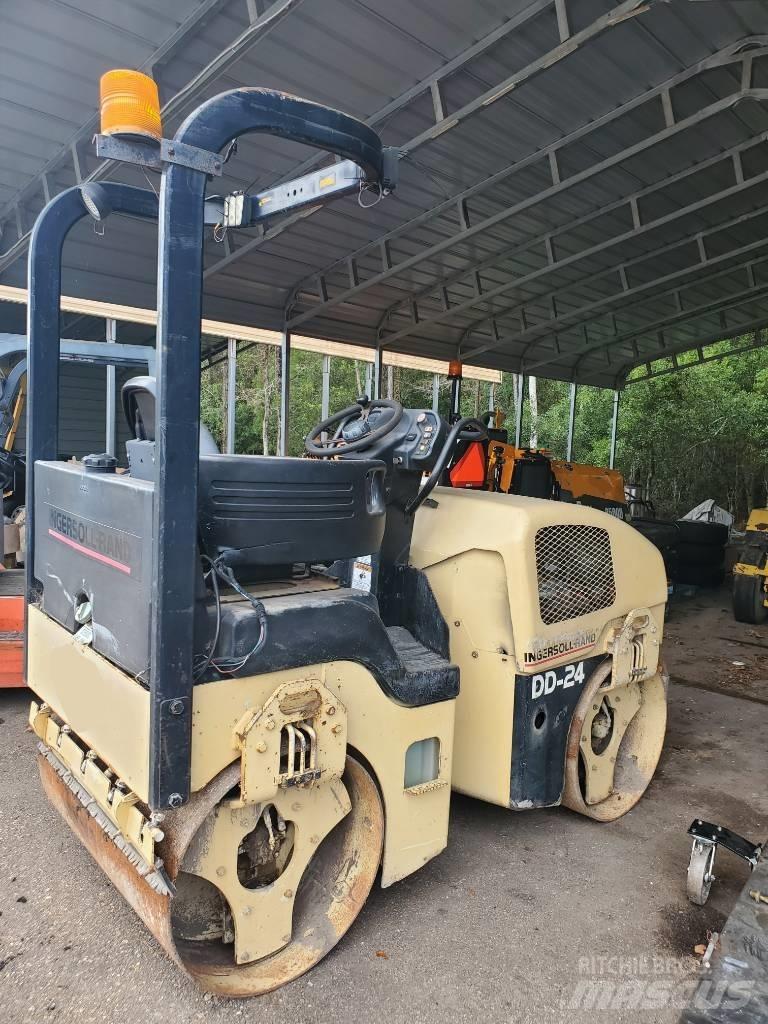 Ingersoll Rand DD 24 Tandemové valce
