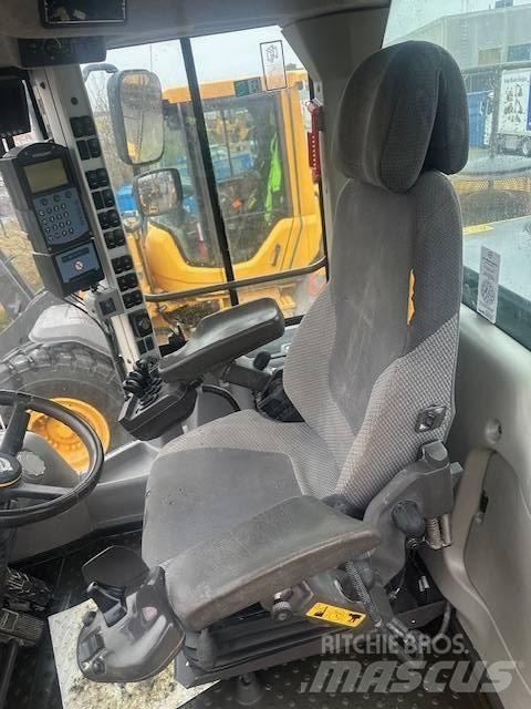 Volvo L180H Kolesové nakladače