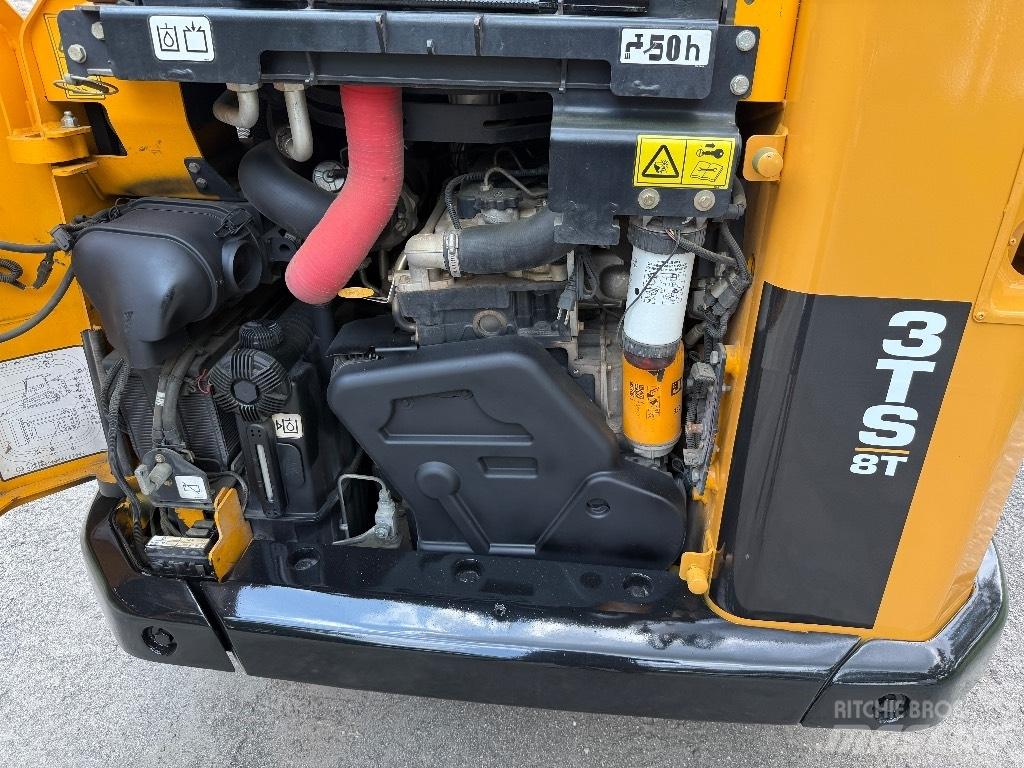 JCB 3 TS-8T Šmykom riadené nakladače