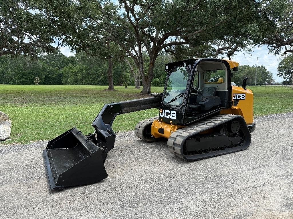 JCB 3 TS-8T Šmykom riadené nakladače