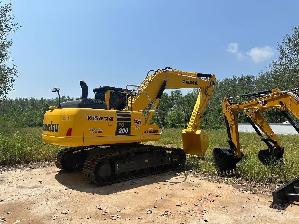 Komatsu PC200-8 Pásové rýpadlá