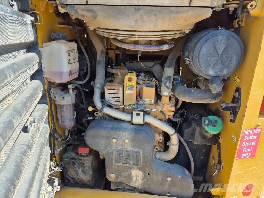 CAT 289 D Šmykom riadené nakladače