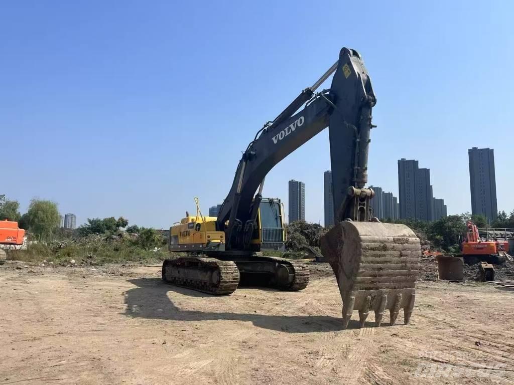 Volvo EC 460 B LC Pásové rýpadlá