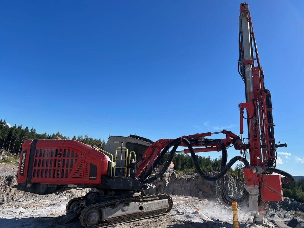 Sandvik DX 800i Povrchové vrtné súpravy