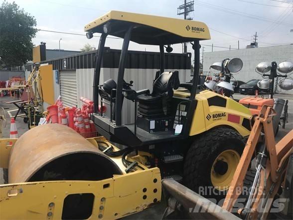Bomag BW177D-5 Ťahačové valce