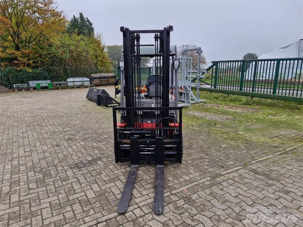Manitou ME 420 Ďalšie poľnohospodárske stroje