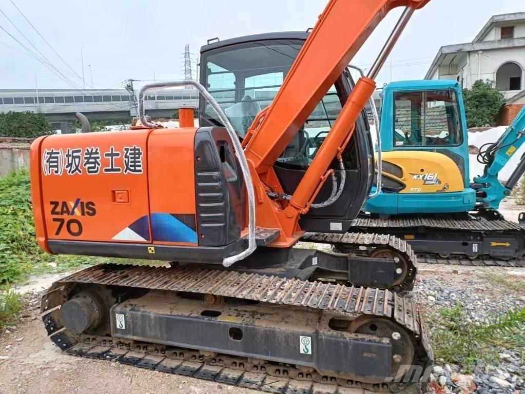 Hitachi ZX70 Mini rýpadlá < 7t