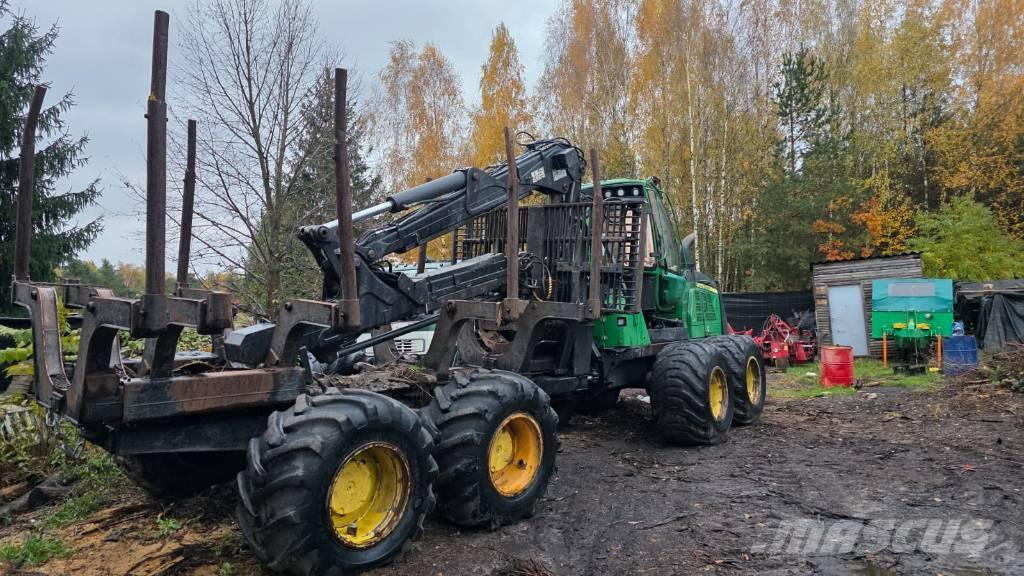 John Deere 1510 E Lesné traktory