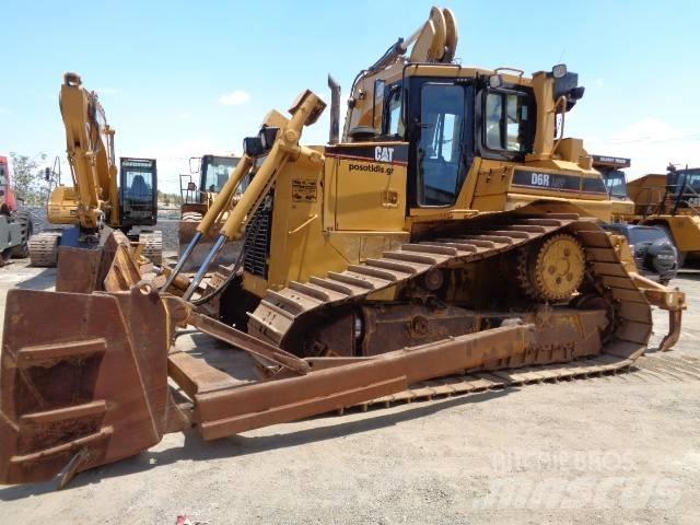 CAT D 6 R II Pásové dozéry