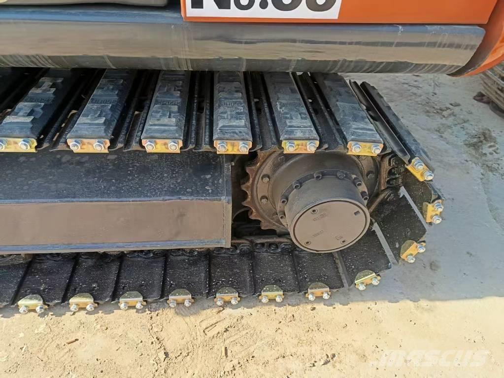 Hitachi ZX 70 Midi rýpadlá 7 t - 12 t
