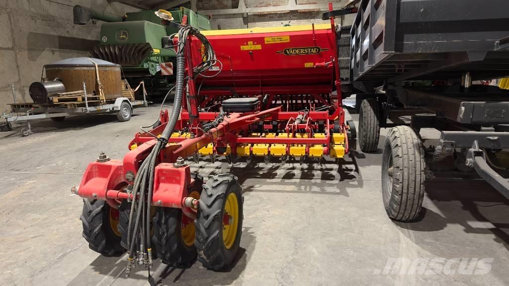 Väderstad Rapid300S Mechanické sejačky