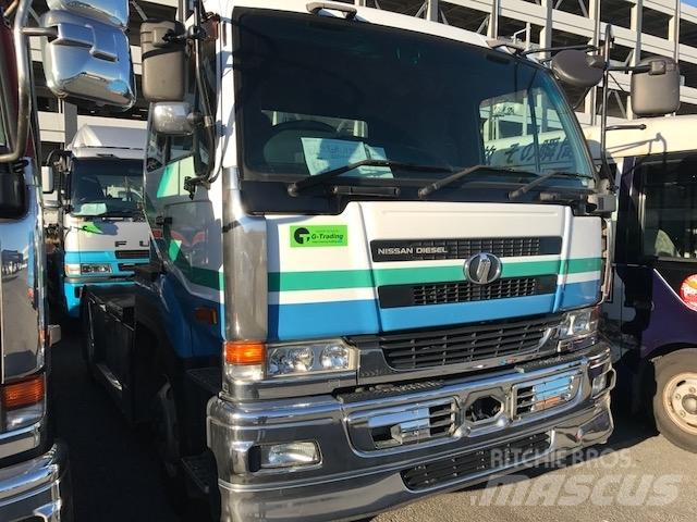 UD KL-CK482BAT Ťahače