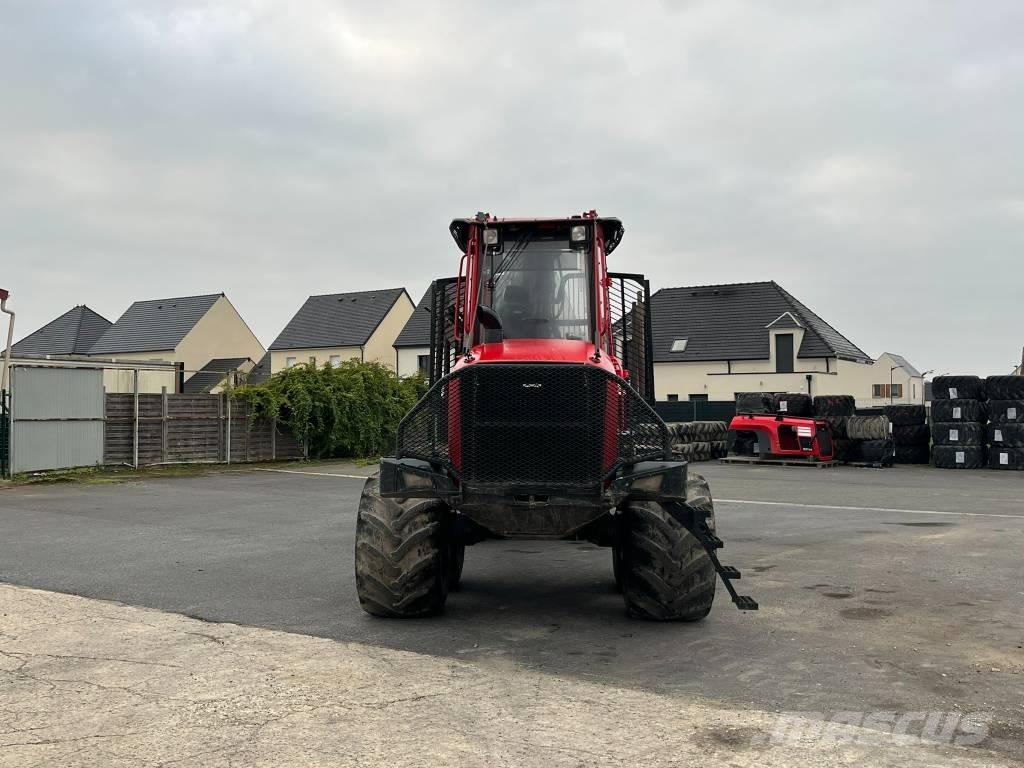Komatsu 875 Lesné traktory