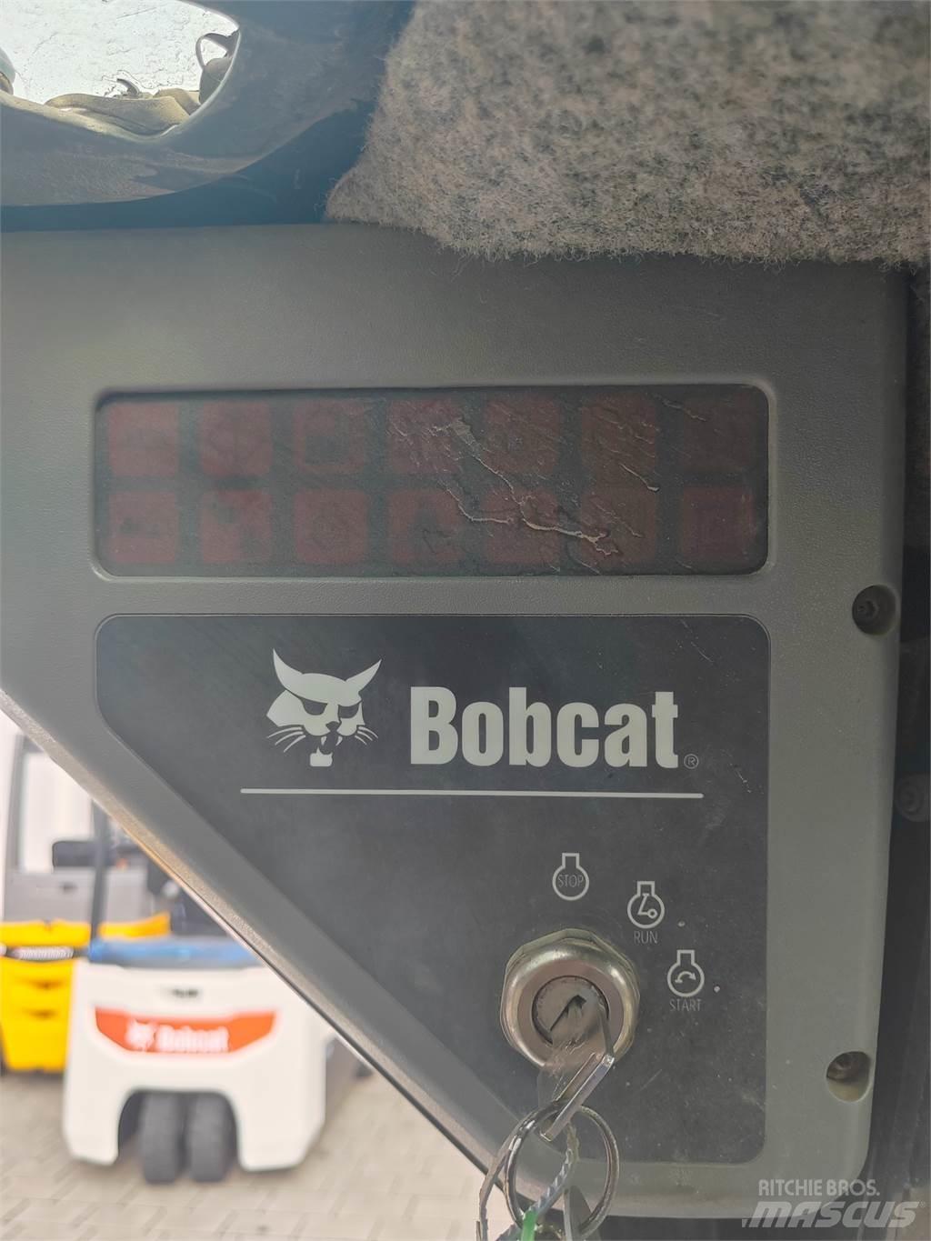 Bobcat T140 Pásové rýpadlá