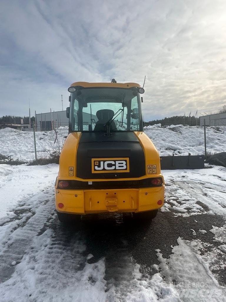 JCB 406 Kolesové nakladače