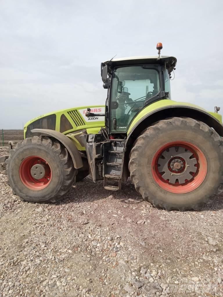 CLAAS Axion 940 SCR Traktory