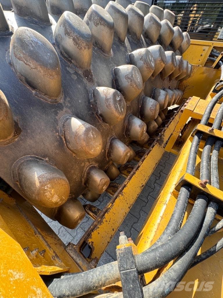 CAT CP 68 B Pôdne kompaktory