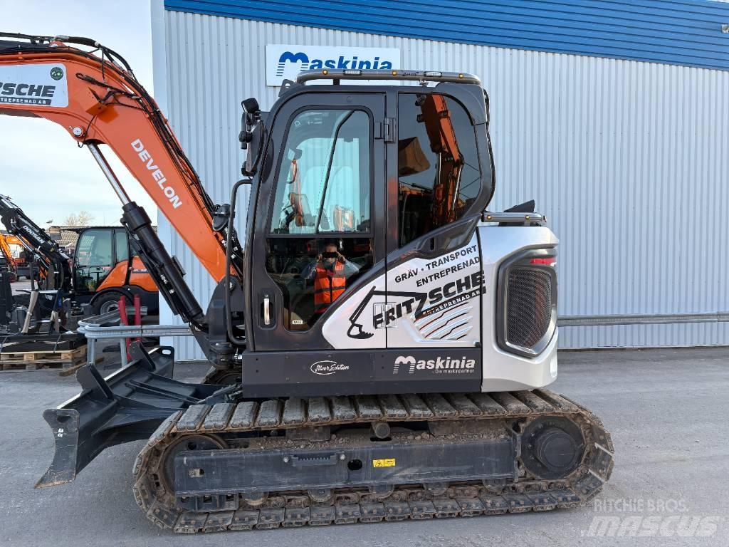 Develon DX 85 R-7 Midi rýpadlá 7 t - 12 t