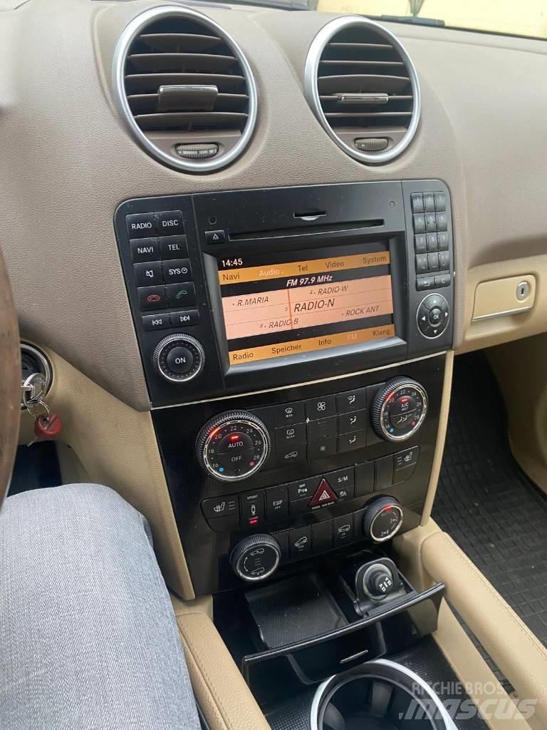 Mercedes-Benz ML 320 Automobily