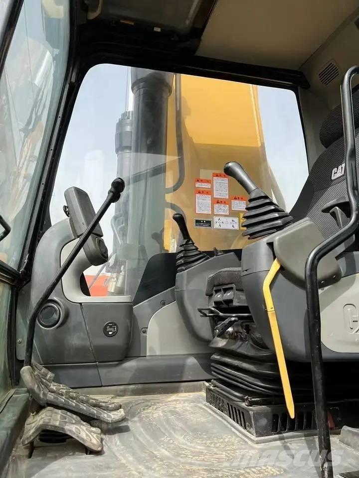 CAT 336D Pásové rýpadlá