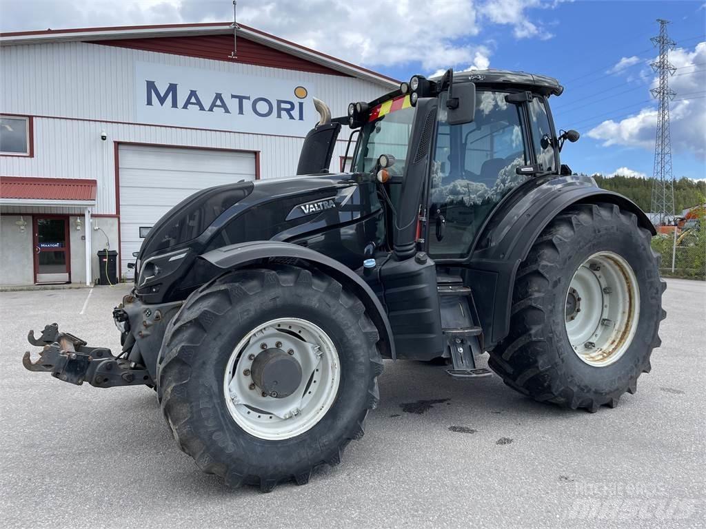 Valtra T234 A Traktory