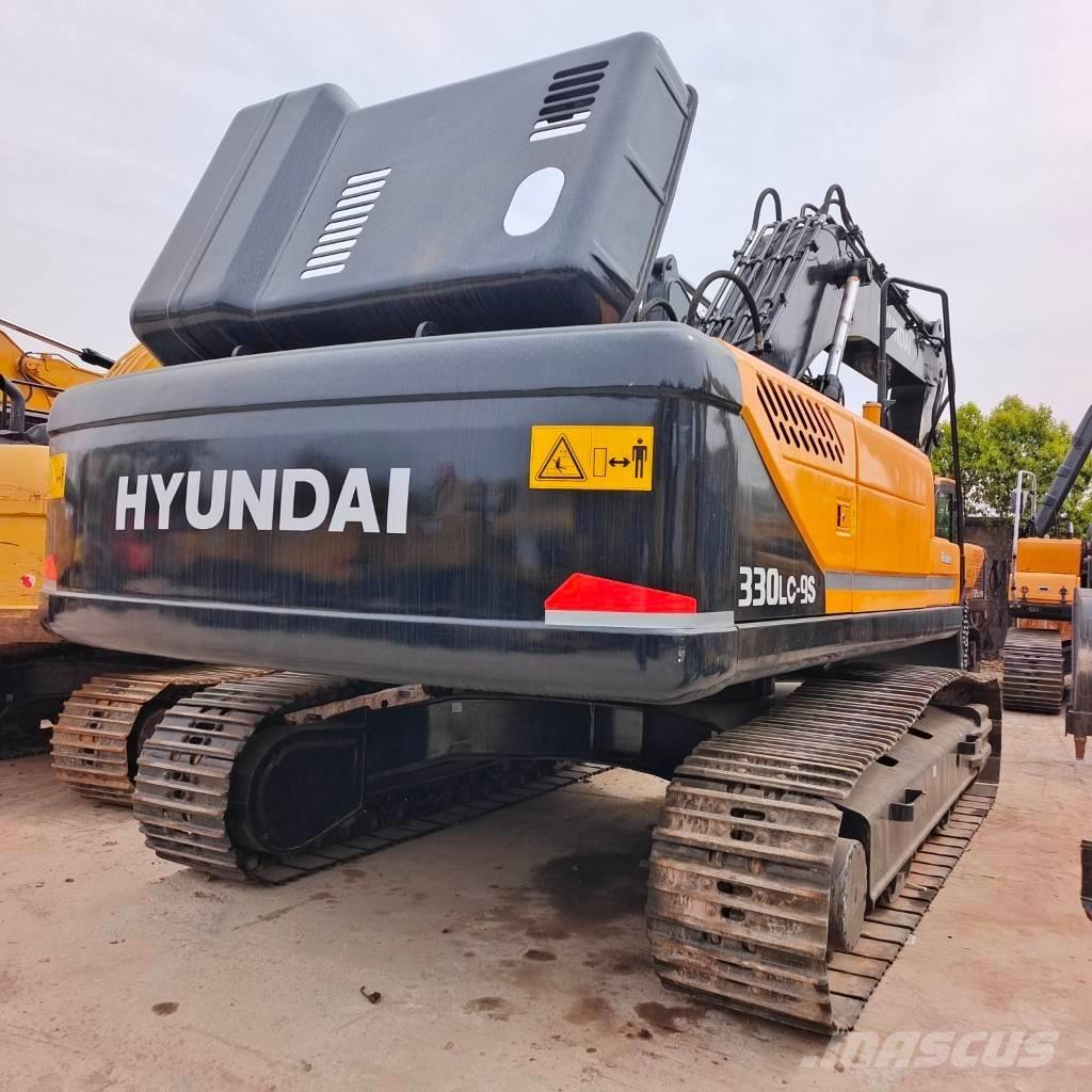 Hyundai 330LC-9T Pásové rýpadlá