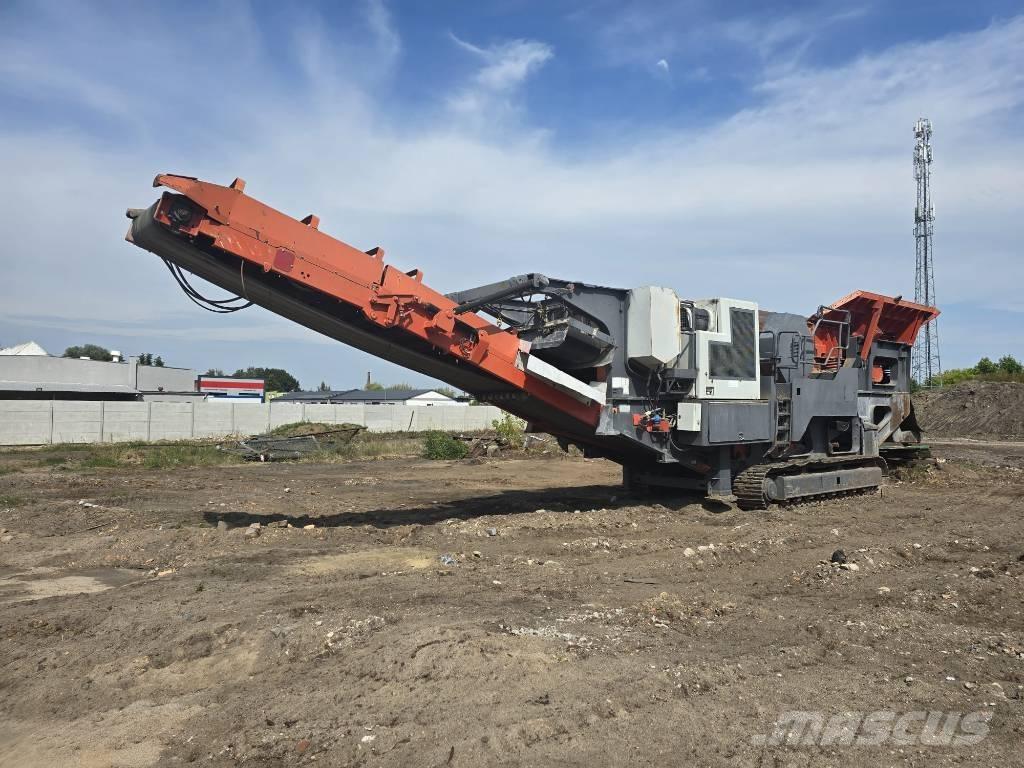 Sandvik QJ 341 Mobilné drviče