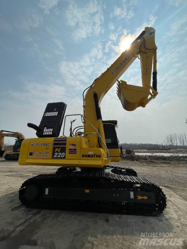 Komatsu PC220-8 Pásové rýpadlá