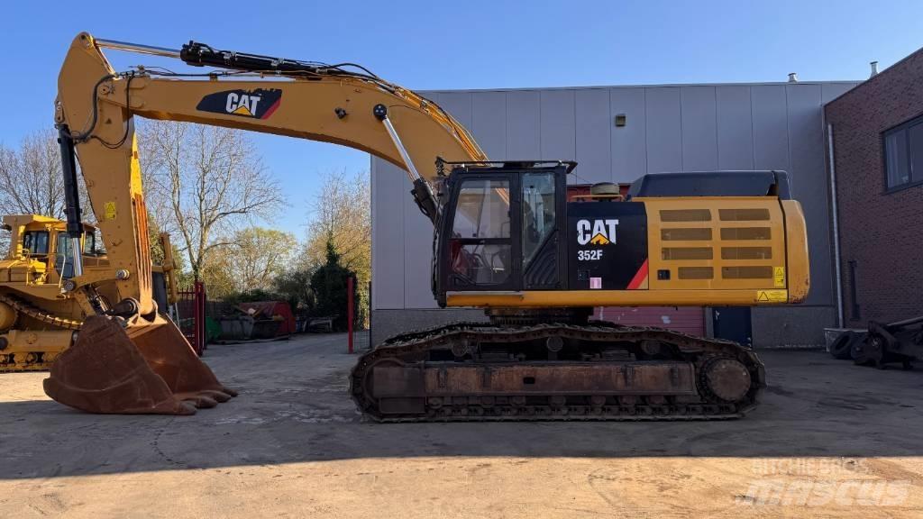 CAT 352 F Pásové rýpadlá