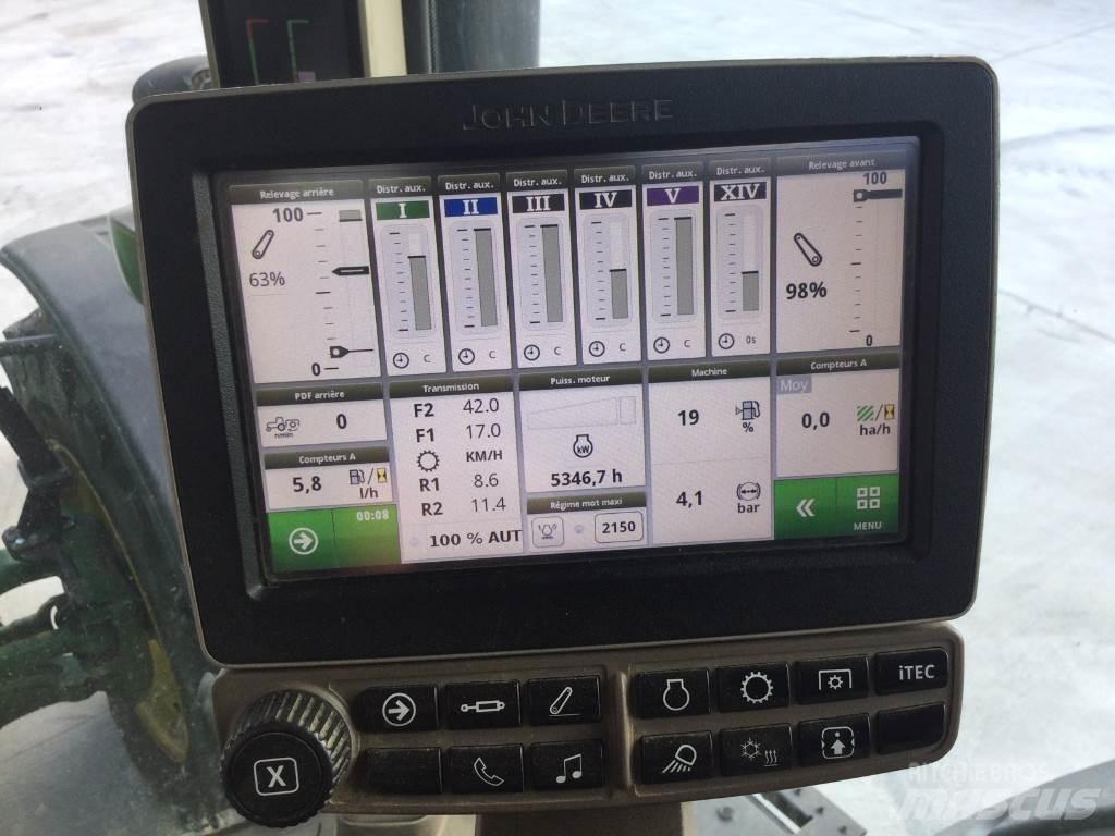 John Deere 8370R Traktory