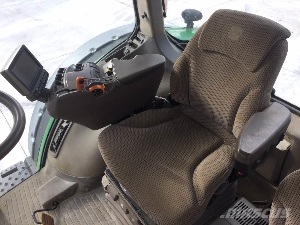 John Deere 8370R Traktory