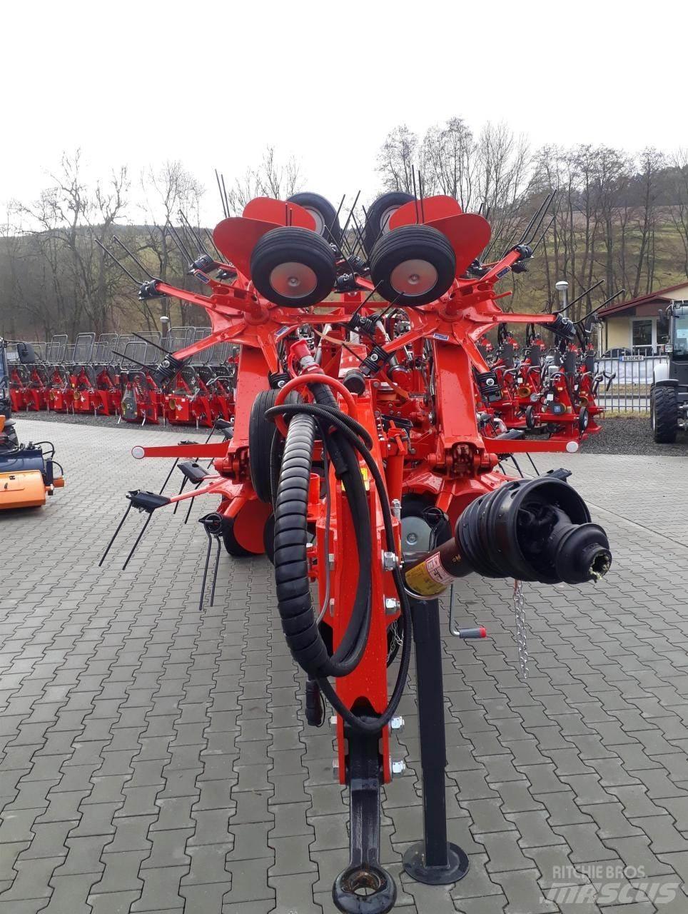 Kuhn GF 17003 T Obracače a zhrabovače sena